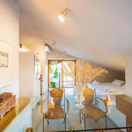 Character Filled With Mature Garden Holiday home