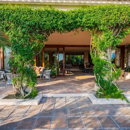 Character Filled With Mature Garden Marbella